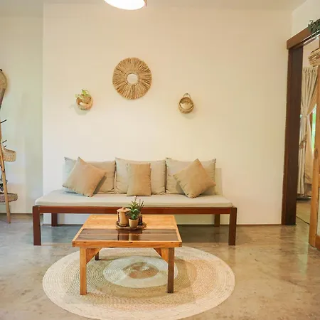 Greenhouse Siargao Roadside Boutique Apartments General Luna  Exterior photo