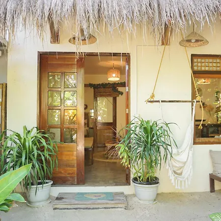 Greenhouse Siargao Roadside Boutique Apartments General Luna  Exterior photo