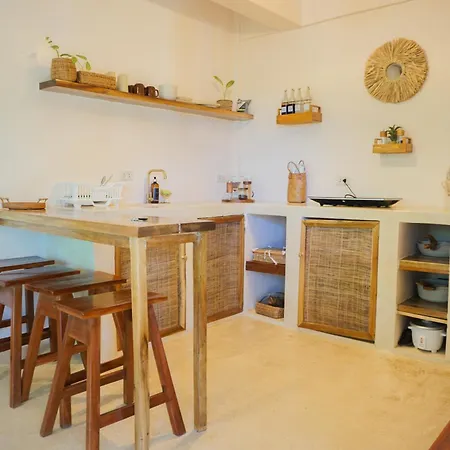 Greenhouse Siargao Roadside Boutique Apartments General Luna  Exterior photo