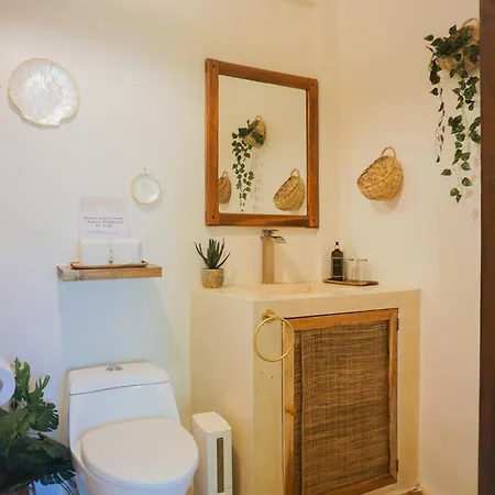 Greenhouse Siargao Roadside Boutique Apartments General Luna  Exterior photo