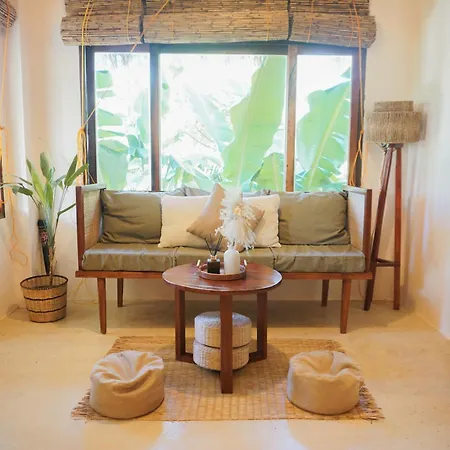 Greenhouse Siargao Roadside Boutique Apartments General Luna  Exterior photo