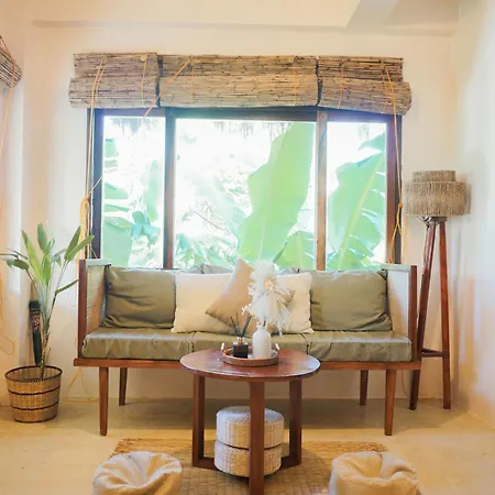 Greenhouse Siargao Roadside Boutique Apartments General Luna  Exterior photo