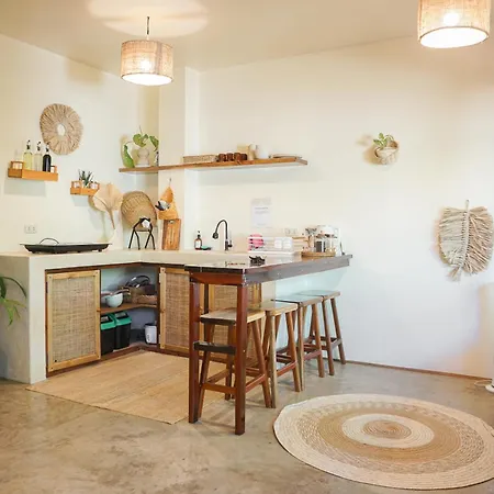 Greenhouse Siargao Roadside Boutique Apartments General Luna  Exterior photo
