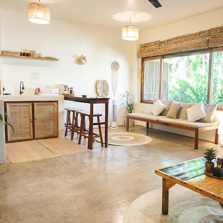 Greenhouse Siargao Roadside Boutique Apartments General Luna  Exterior photo