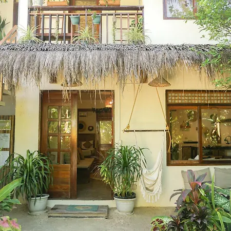 Greenhouse Siargao Roadside Boutique Apartments General Luna  Exterior photo