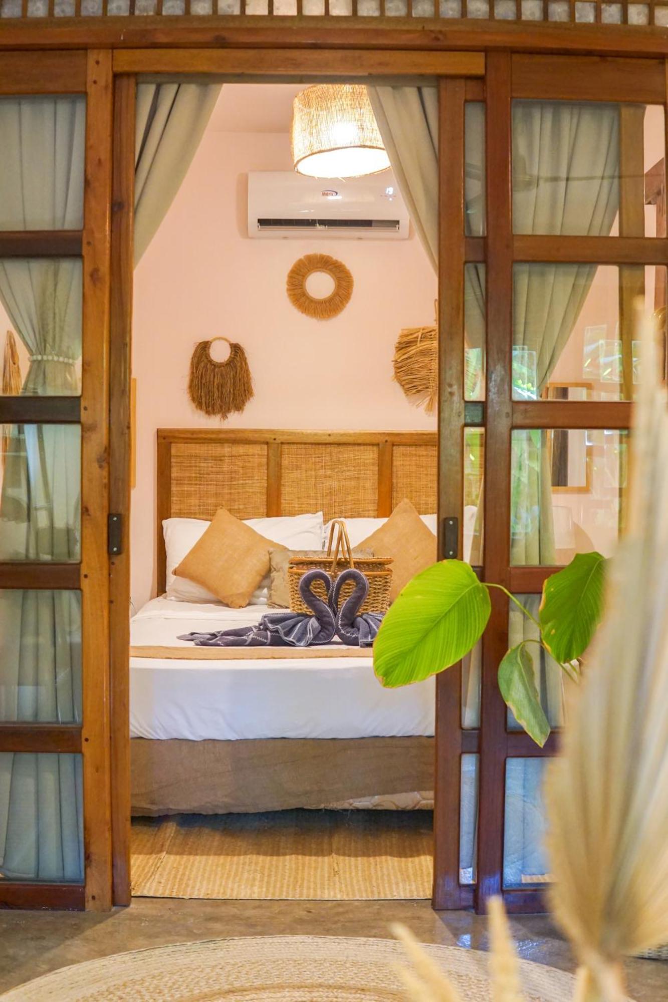 Greenhouse Siargao Roadside Boutique Guest house